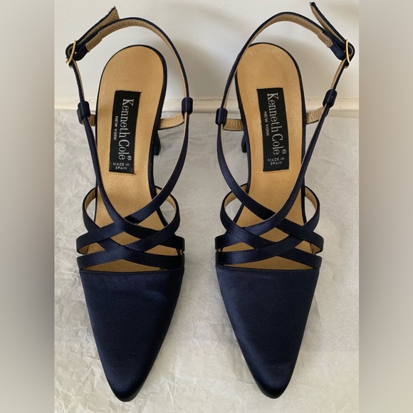Vintage Kenneth Cole satin heels in navy, size 8AA (narrow), never worn. - Picture 2 of 8